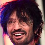 Tommy Lee se une a OnlyFans y hace un anuncio en Las Vegas