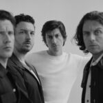 Arctic Monkeys interpretan el sencillo de 'The Car' 'I Ain't Quiet Where I Think I Am' en vivo desde Brooklyn en un nuevo video