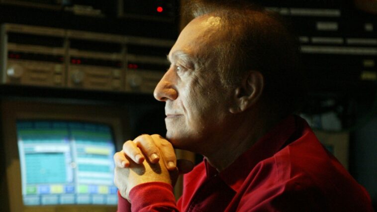 Art Laboe, DJ conocido por tocar "Oldies but Goodies", muere a los 97 años