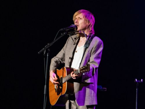 Beck abandona la gira de Arcade Fire en medio de acusaciones de conducta sexual inapropiada de Win Butler