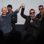 Bono vuelve a disculparse por el truco de iTunes de U2: "Asumo toda la responsabilidad"