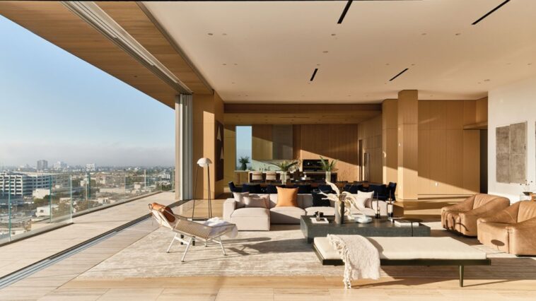 Cadenas hoteleras intentan romper récords de bienes raíces en Los Ángeles con condominios de $50 millones y más