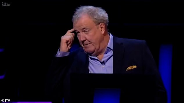 Aturdido en silencio: Jeremy Clarkson, de 62 años, se quedó atónito durante el sábado ¿Quién quiere ser millonario?  mientras los concursantes rompieron un récord de 14 años
