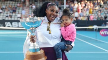 Este dulce video de Serena Williams peinando a su hija Olympia me está matando