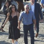 Pareja feliz: Jeff Bezos, de 58 años, y Lauren Sánchez, de 52, lucían cada centímetro de la amada pareja cuando salían de su hotel en Roma, Italia, para visitar el Coliseo el sábado.