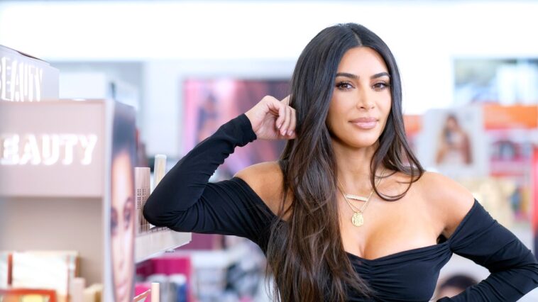 Kim Kardashian se sorprendió por la reacción violenta a sus comentarios sobre las mujeres en los negocios