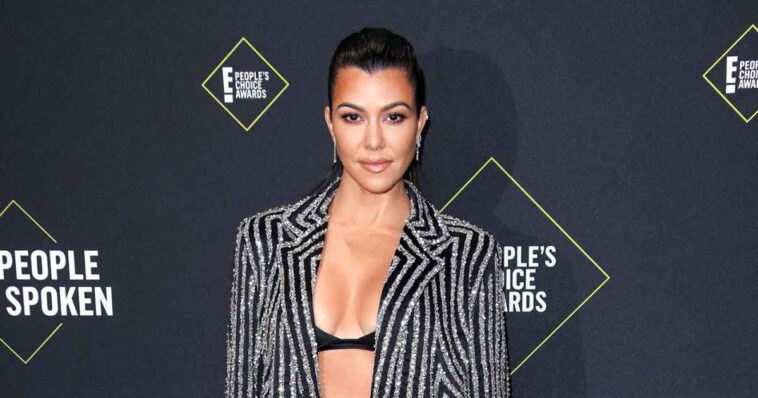 Kourtney Kardashian revela que pesa 115 libras después del viaje de FIV