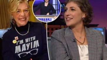 La presentadora de 'Jeopardy', Mayim Bialik, dice que su madre critica sus atuendos