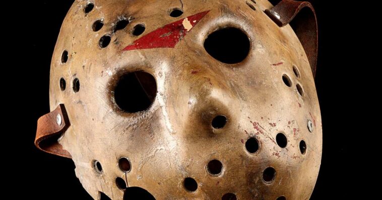 Máscara de hockey de Jason Voorhees y más recuerdos de películas a subasta