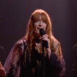 Mira a Florence and the Machine llevar 'King' a 'Corden'