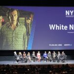 Noah Baumbach agradece a NYFF por su carrera cinematográfica mientras 'White Noise' abre el festival y dice que "rescató mi primera película 'Kicking and Screaming' directamente al montón de videos"