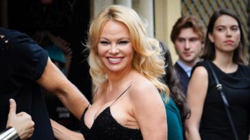 Pamela Anderson acaba de revelar la sensual portada de sus memorias