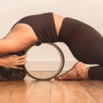 Pruebe estas ruedas de yoga para el mejor estiramiento de espalda de su vida
