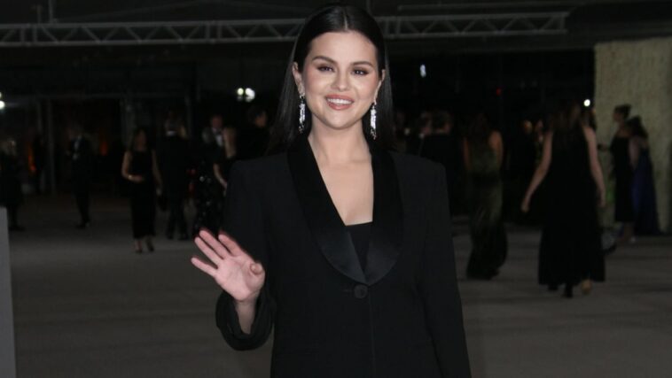 selena gomez sobre cómo lidiar con el diagnóstico bipolar: «necesitaba tomarlo día a día»