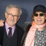 Todos allí: Steven Spielberg y Mick Jagger asistieron a la noche de apertura de Leopoldstadt, que tuvo lugar en Broadway en The Longacre Theatre el domingo por la noche.