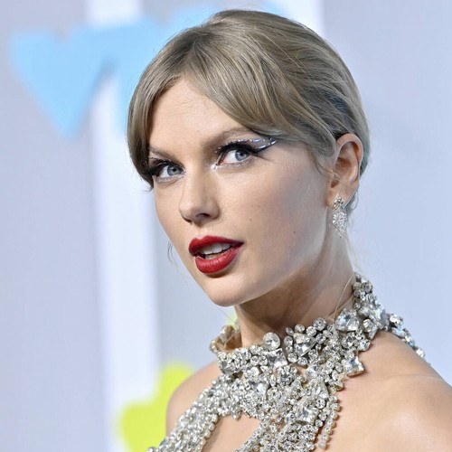 Taylor Swift puso 'cantidad psicótica' de huevos de Pascua en el video musical de Bejeweled
