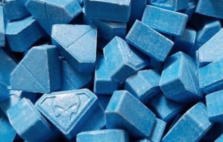 The Warehouse Project advierte a los ravers sobre las pastillas de MDMA 'Blue Punisher'