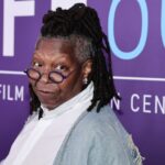 Whoopi Goldberg dice que los eventos en la película 'Till' son "la culminación de cómo se ve el racismo sistemático"