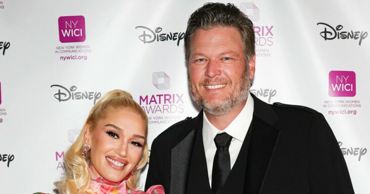 blake shelton detalla la tradición culinaria navideña con gwen stefani