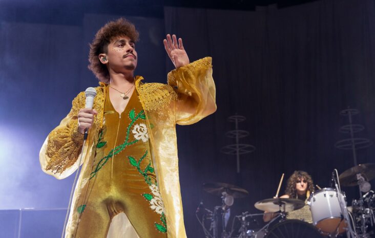 greta van fleet pospone más shows debido a la ruptura del tímpano de josh kiszka