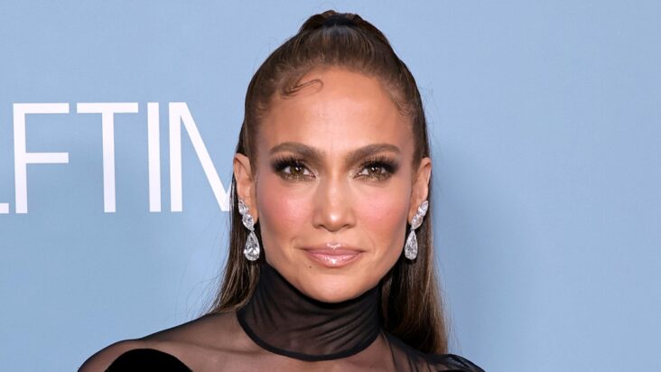 jennifer lopez reflexiona sobre la «dolorosa» ruptura con ben affleck y el regreso a su relación para ‘this is me… now’