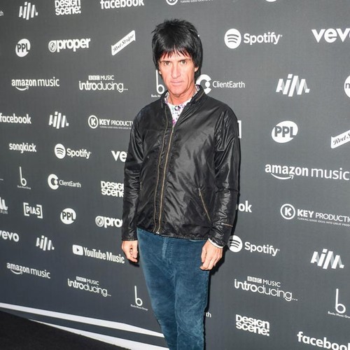 johnny marr quiere trabajar con alicia keys