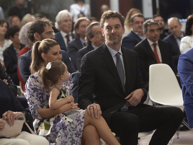 pau gasol anuncia emocionado el nacimiento de su segundo hijo con catherine mcdonnell