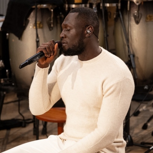 stormzy anuncia una experiencia auditiva inmersiva gratuita para los fanáticos