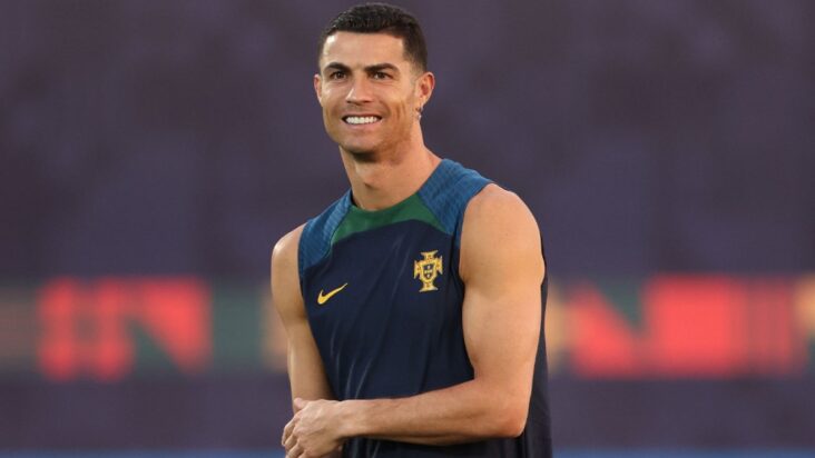 cristiano ronaldo ficha por el al nassr de arabia saudí