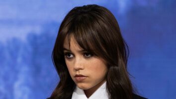 wednesday addams aprobaría el edgy de jenna ortega "lobo" cortar