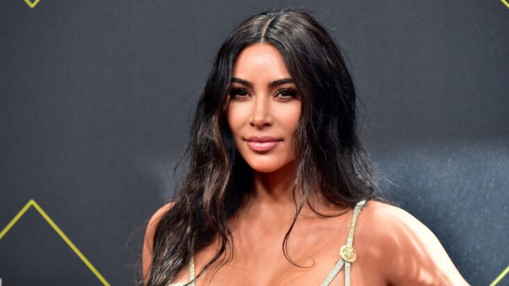 kim kardashian acaba de debutar con un cabello rubio acogedor: vea las fotos