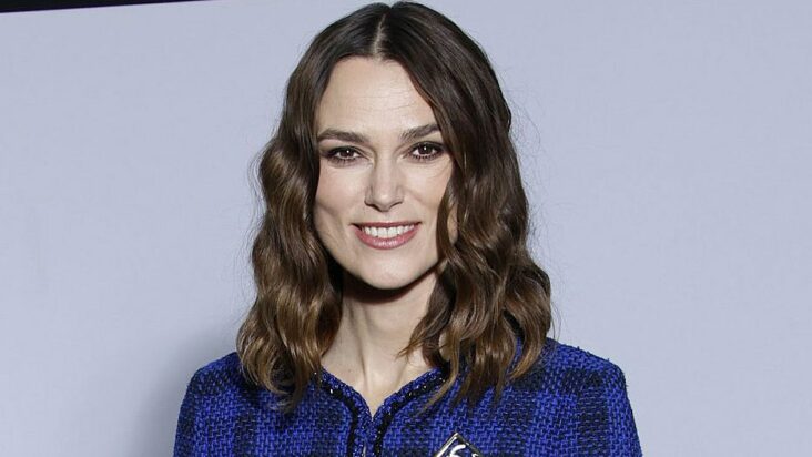 la versión de keira knightley de un crop top es un clásico de chanel: mira las fotos