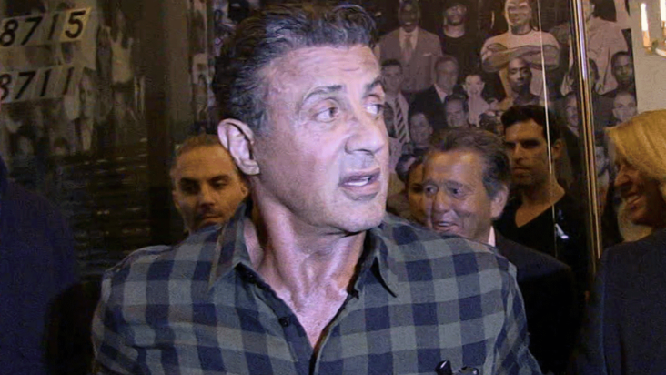 los fanáticos de sylvester stallone enojados después del evento fallido