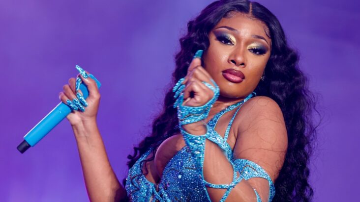 megan thee stallion gana la primera ronda en la guerra de contratos con houston label