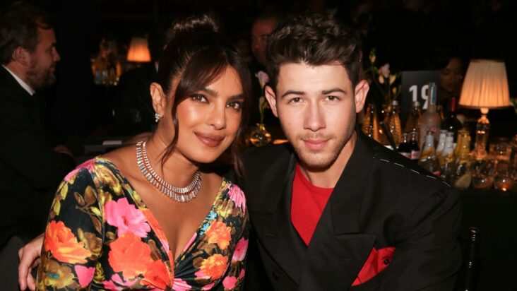 nick jonas y priyanka chopra jonas llevaron a su hija de vacaciones a jersey