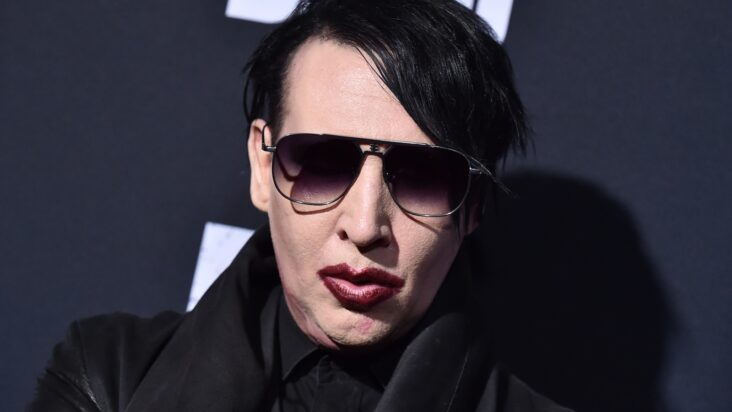 demanda de agresión sexual de marilyn manson desestimada después de que el acusador no cumple con la fecha límite