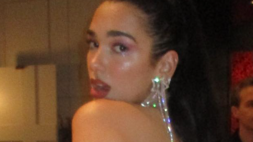 dua lipa abrazó la tendencia del vestido de tanga expuesta en la víspera de año nuevo: vea las fotos